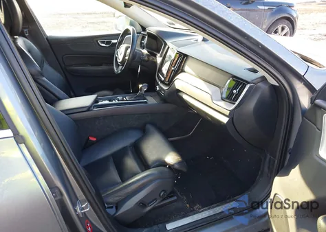 2018 Volvo Xc60 T6 Inscription из США, поврежденный, VIN LYVA22RL5JB082321